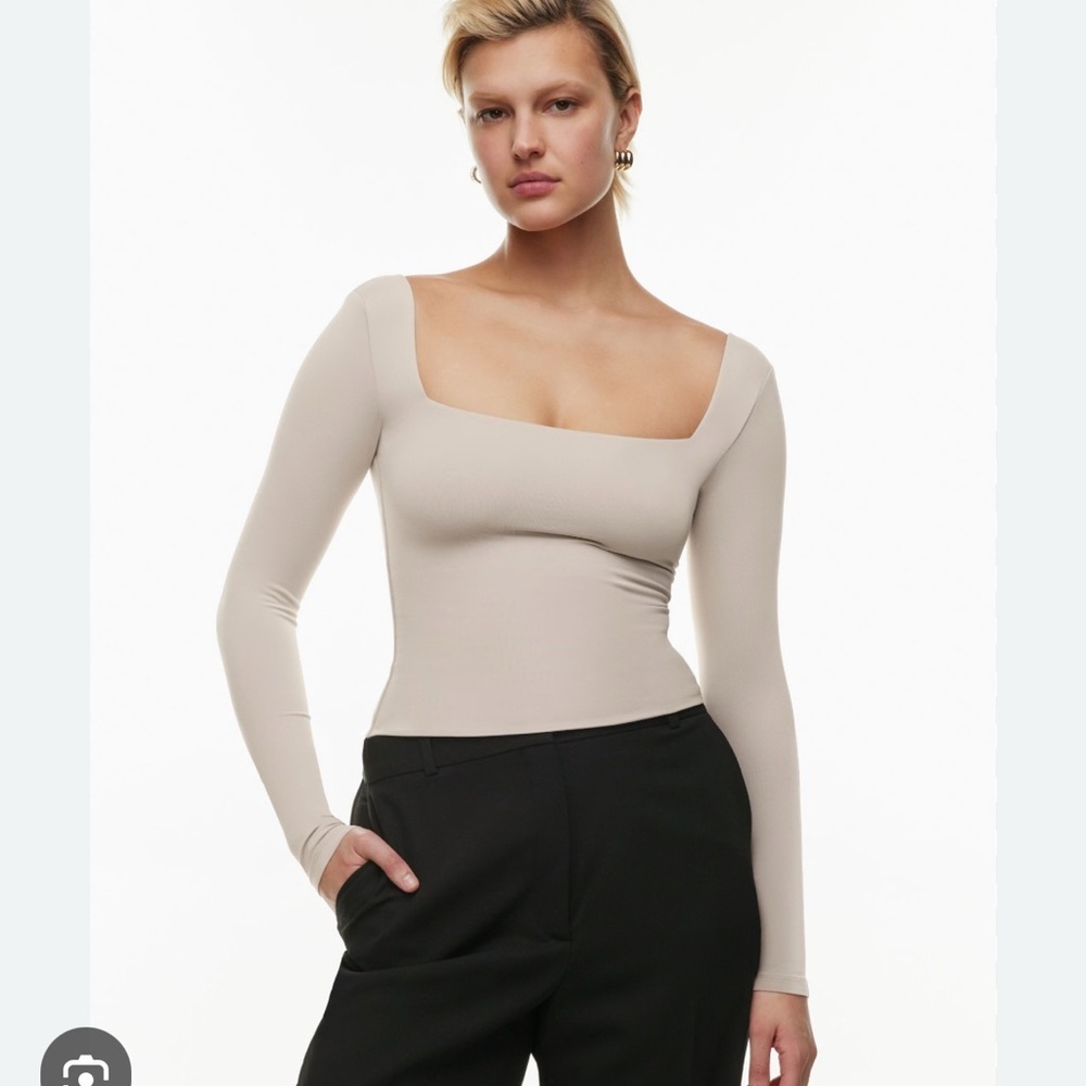 Aritzia Babaton Contour Squareneck Longsleeve Size XXS